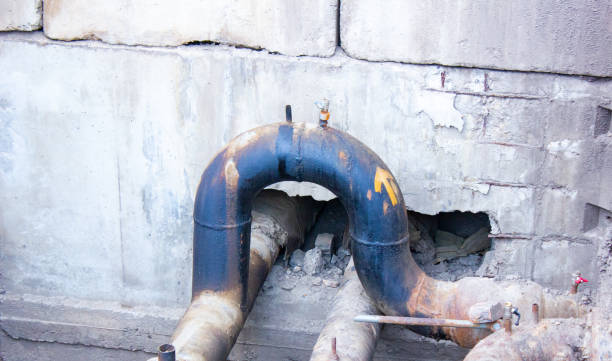 Best Sewage cleanup and water damage restoration  in Smithville, OH